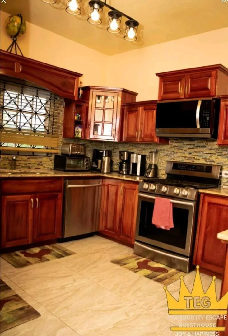 Jamaican Gem -Tranquil 3Br Home Near Beaches And Attractions Corral Spring Holiday home
