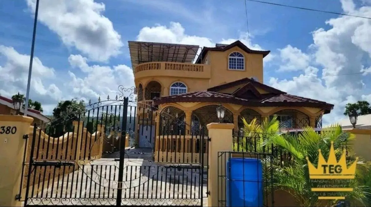 Jamaican Gem -Tranquil 3Br Home Near Beaches And Attractions Corral Spring Holiday home